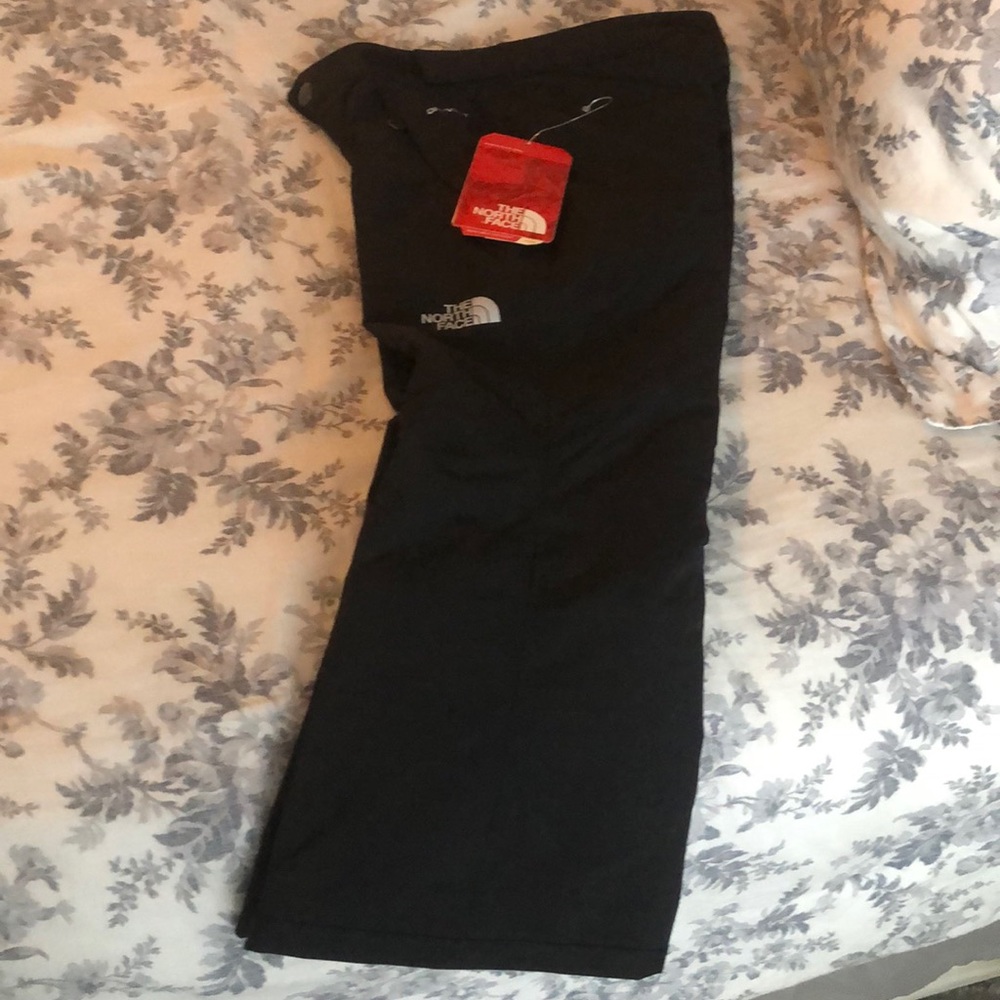 NWT - Girls North Face Snowpant - XS (6)